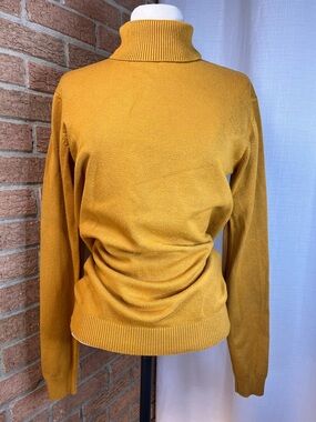 XRAY Golden Yellow lux turtleneck sweater - Unisex - Small